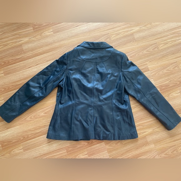 Danier Genuine Leather jacket - Picture 2 of 9